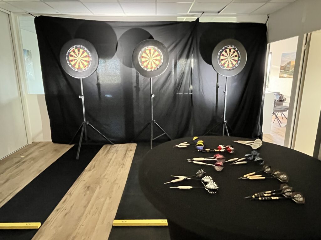 team building indoor hiver Grand Ouest soirée fléchettes